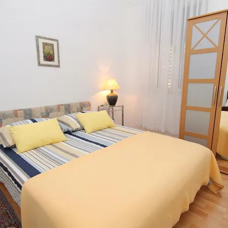 Casa vacanze Seaside Family Friendly House With A Swimming Pool Mlini, Dubrovnik - 2145