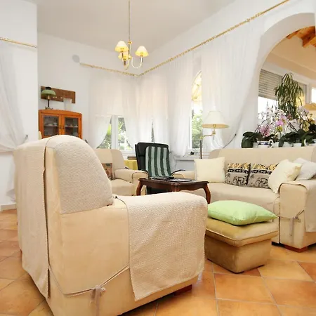 Casa vacanze Seaside Family Friendly House With A Swimming Pool Mlini, Dubrovnik - 2145 *