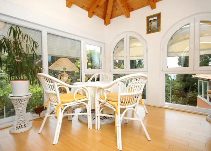 Seaside Family Friendly House With A Swimming Pool Mlini, Dubrovnik - 2145 度假居