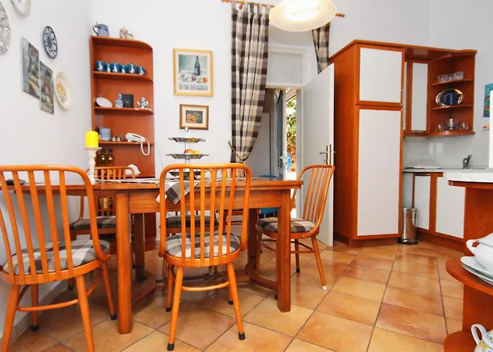 Seaside Family Friendly House With A Swimming Pool Mlini, Dubrovnik - 2145 Сasa de vacaciones *