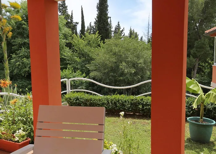 Seaside Family Friendly House With A Swimming Pool Mlini, Dubrovnik - 2145 度假居